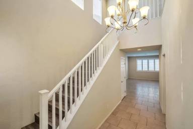 Main picture of 109 Duckhook Ave