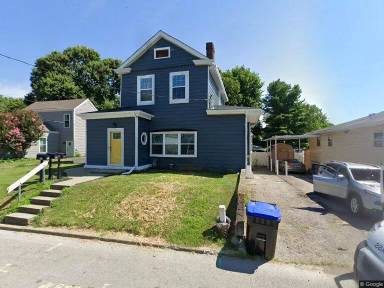 Main picture of 253 Thompson Ave