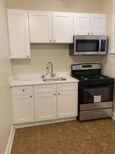 Main picture of 1407 W Sherwin Ave