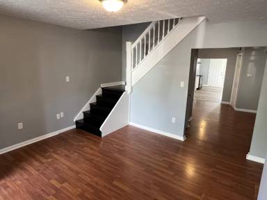 Main picture of 1124 S Sheffield Ave