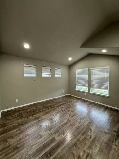 Main picture of 1010 S 2nd St