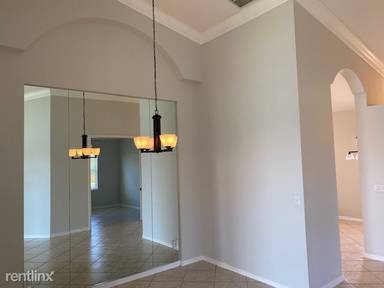 Main picture of 2585 Marshcreek Ln