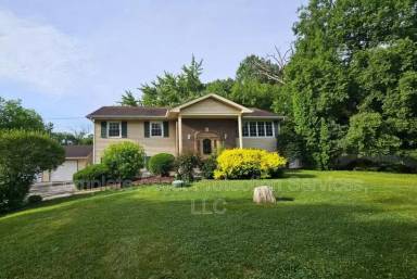 Main picture of 5121 W 113th Ave