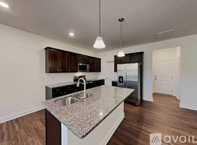 Main picture of 3472 Spotted Sandpiper St