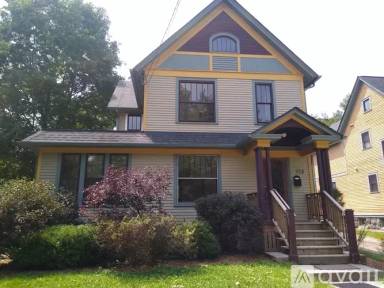 Main picture of 713 Miller Ave