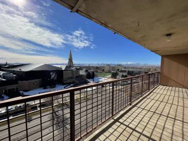 Main picture of University Park Tower