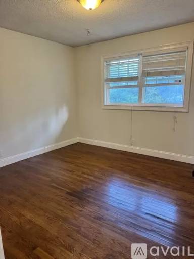 Main picture of 908 Bellwood Ave