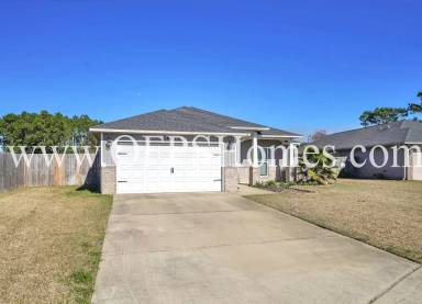 Main picture of 2416 Spur Ln