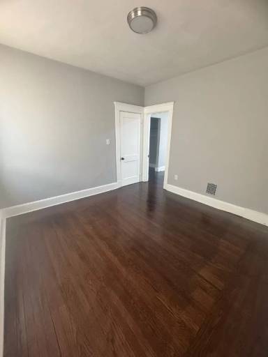 Main picture of 8 Wilcox Pl