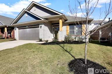 Main picture of 636 Lombard Dr