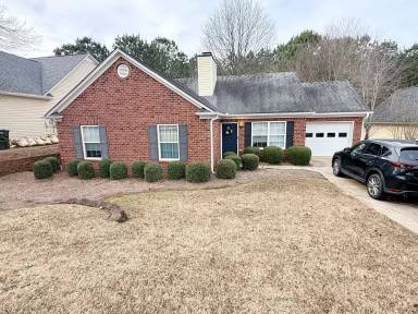 Main picture of 185 Tall Pine Ln