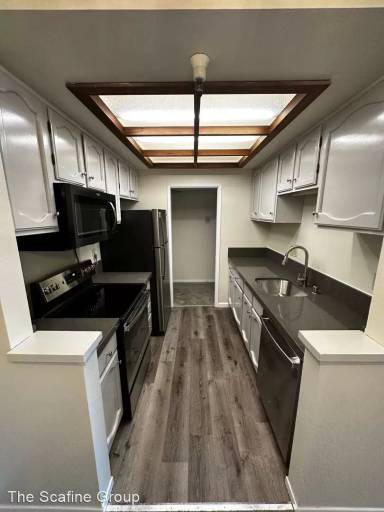 Main picture of 1210 Bellevue Ave
