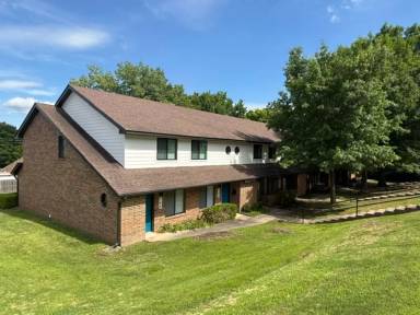 Main picture of 736 N Storer Ave