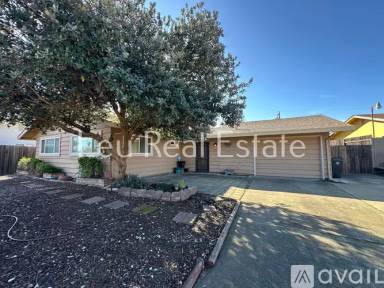 Main picture of 7223 Carriage Dr