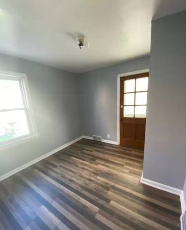 Main picture of 11108 Plymouth Ave