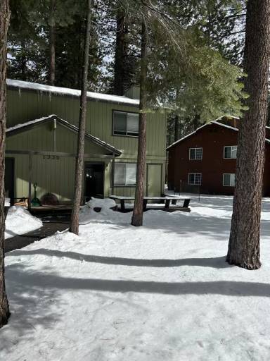 Main picture of 1335 Kyburz Ave