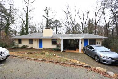 Main picture of 28 Davie Cir