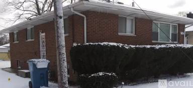 Main picture of 1821 W 19th Ave