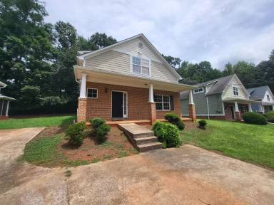 Main picture of 1515 Cedar Shoals Dr