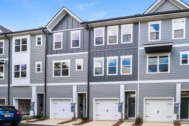 Main picture of Beautiful 3BR 3.5BA Townhome w/ Full Appliance Kitchen Garage Parking in West End