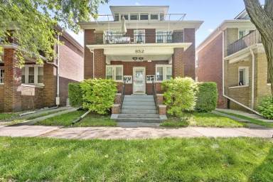 Main picture of 852 Beaconsfield Ave
