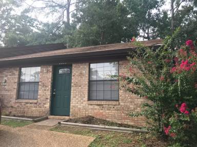 Main picture of 2360 Hartsfield Way