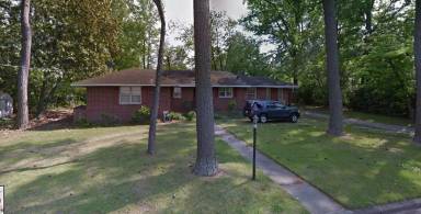 Main picture of 902 Wallace Ln