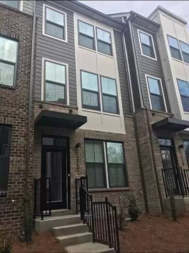 Main picture of 1220 Gleason Way