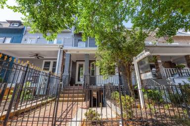 Main picture of 212 Upshur St NW