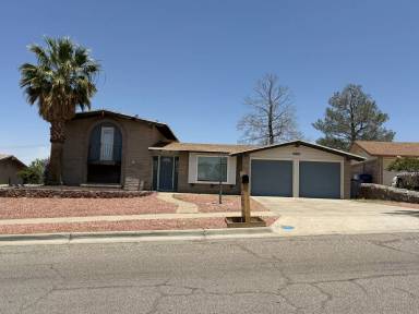 Main picture of 5527 Carousel Dr