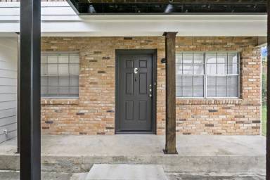 Main picture of 3906 Aspen St