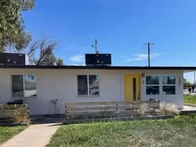 Main picture of 151 N Elm St