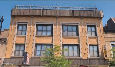 Main picture of 2725 N Clark St