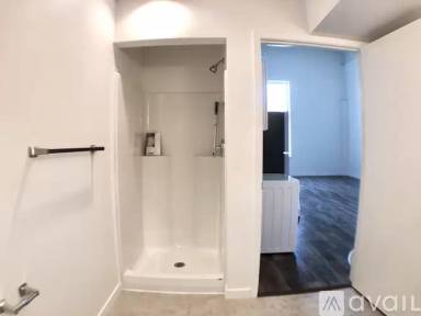Main picture of 401 Charlotte St