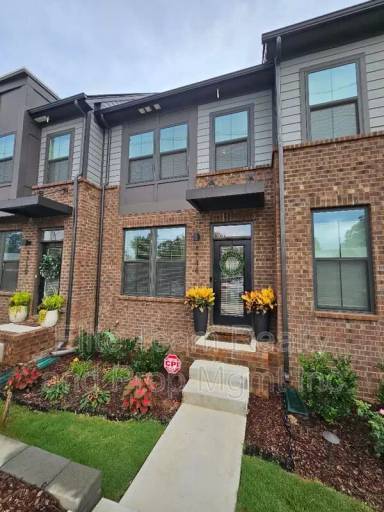 Main picture of 4748 Chastain Ave
