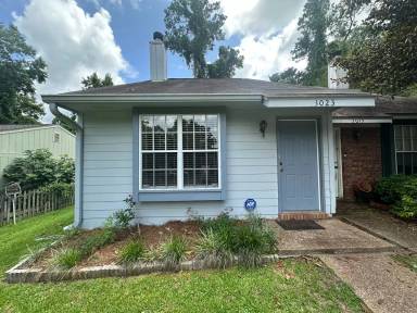 Main picture of 3023 Richview Park Cir S