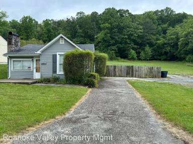 Main picture of 3821 Yellow Mountain Rd SE