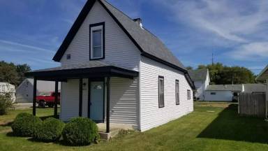 Main picture of 13831 Main St