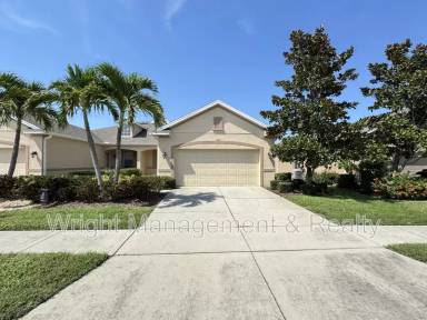 Main picture of 2215 Parrot Fish Dr