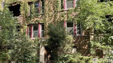 Main picture of 4531 N Magnolia Ave