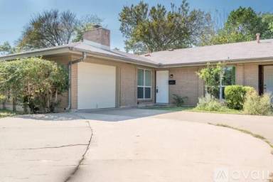 Main picture of 2703 Sweeney Ln