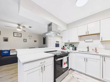Main picture of 309 Olympia Ct