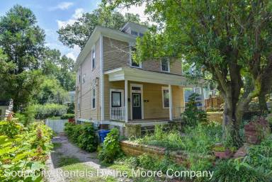 Main picture of 2212 Clark St