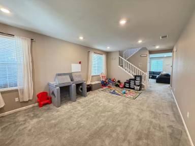 Main picture of 756 Mojave Way