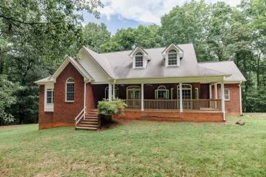 Main picture of 580 Wolf Creek Trl