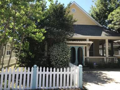 Main picture of 4563 Woodwind Dr