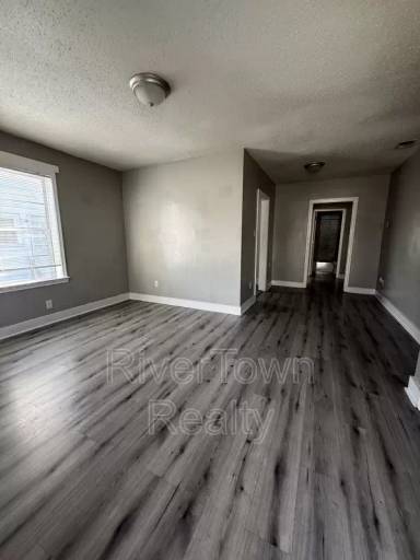 Main picture of 3757 Fairmont Ave