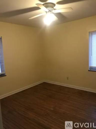Main picture of 989 Palmer Rd