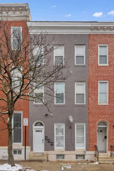 Main picture of 1121 N Gilmor St