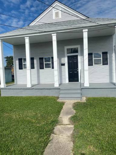 Main picture of 156 Louisiana St
